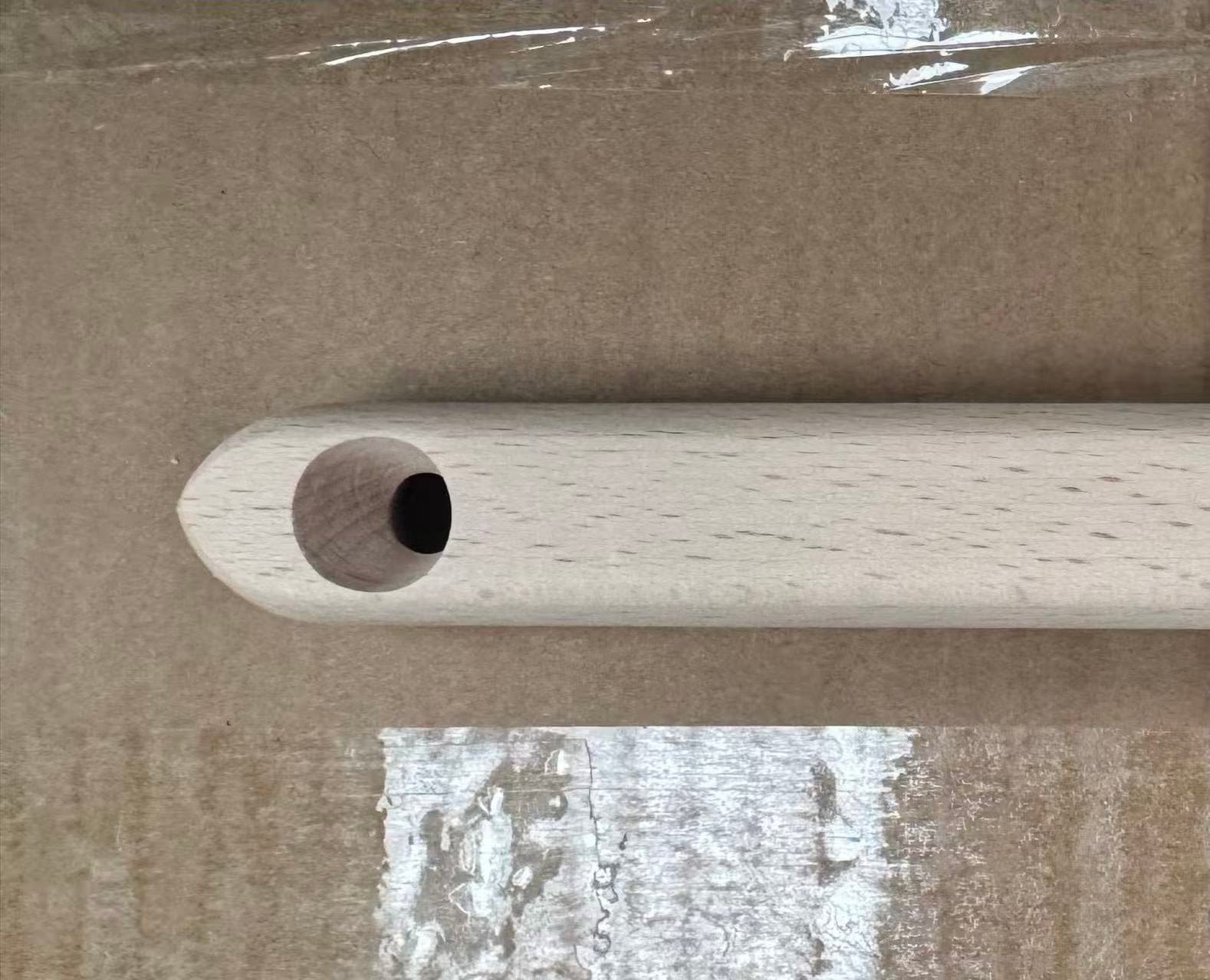 Diagram of wooden handle showing risk zones